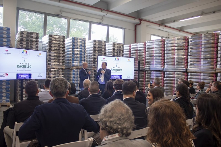 53664321449_c5cc43d467_c